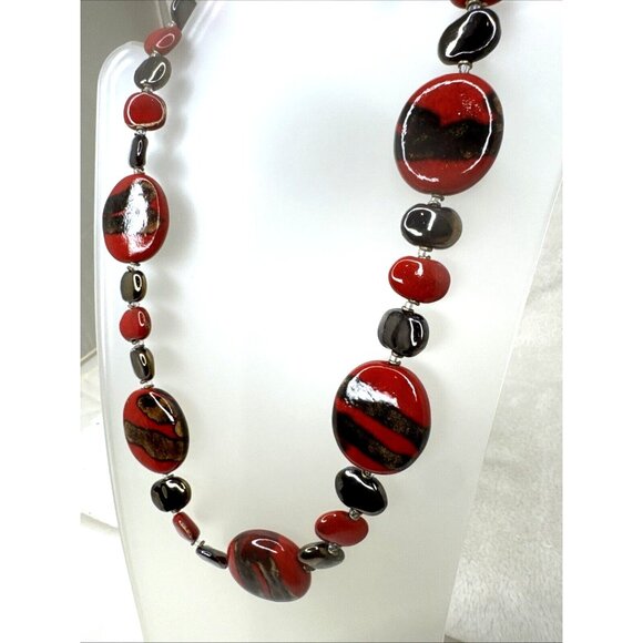 Red & Black Beaded Ceramic Statement Necklace - Picture 2 of 2